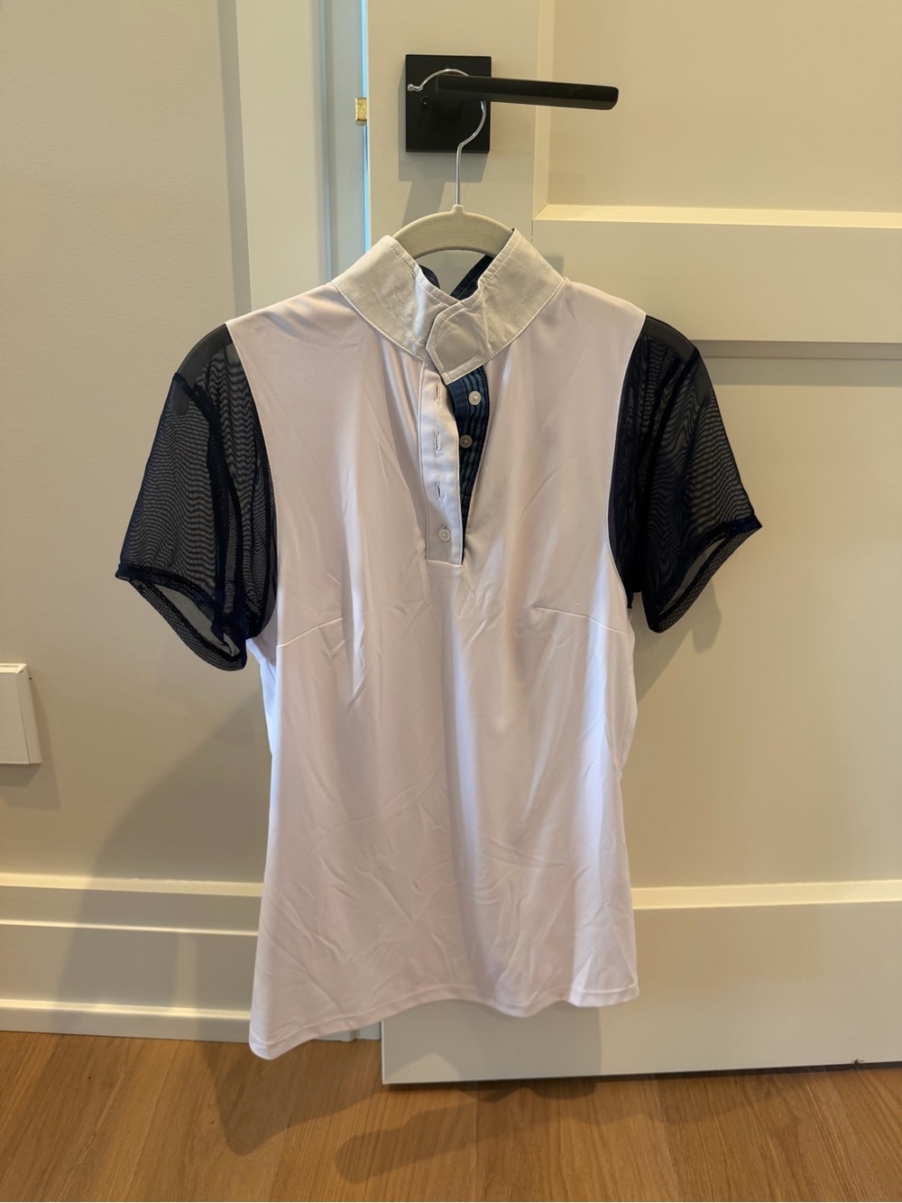 Le Fash Short Sleeve Show Shirt with Navy Mesh Sleeves & plaid magnetic collar